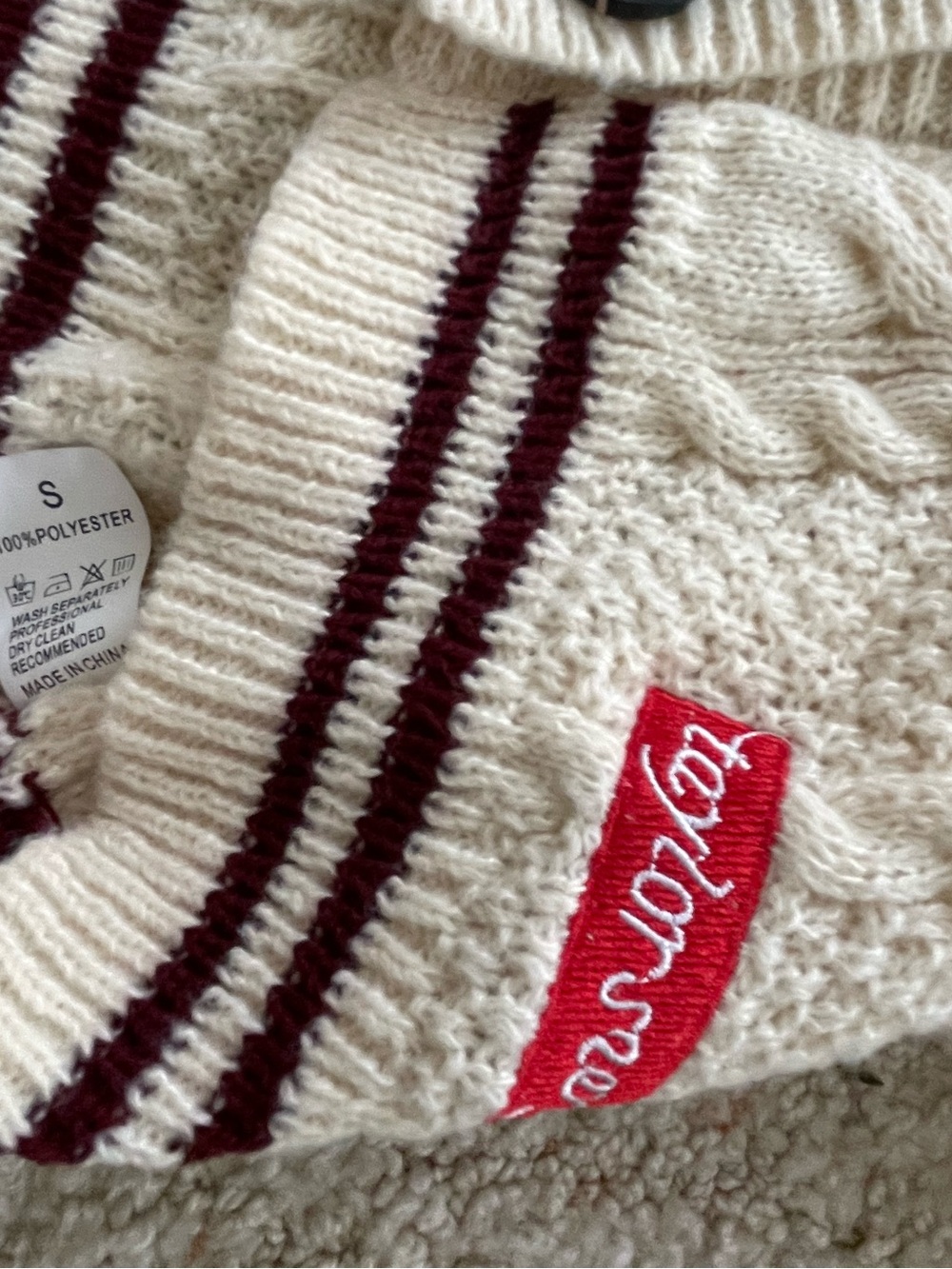 Taylor Swift Folklore cardigan.  Like new worn once in excellent condition. - Picture 4 of 4